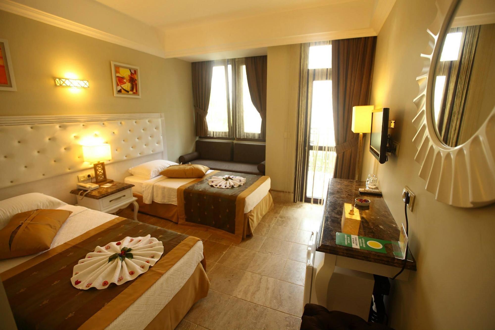 Telmessos Select Hotel - Adult Only Ölüdeniz Buitenkant foto